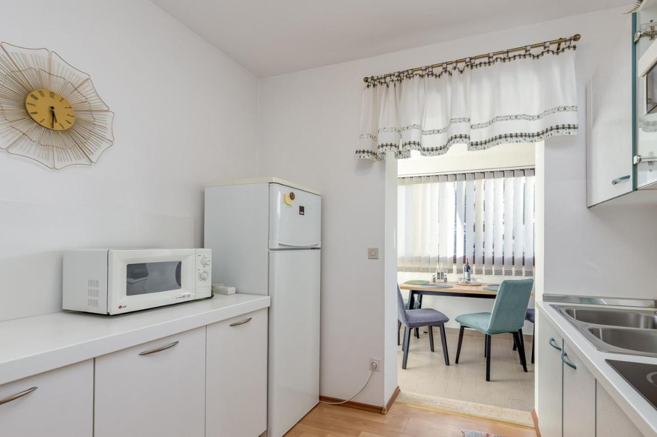 Apartment Lucijan Porec Ngoại thất bức ảnh
