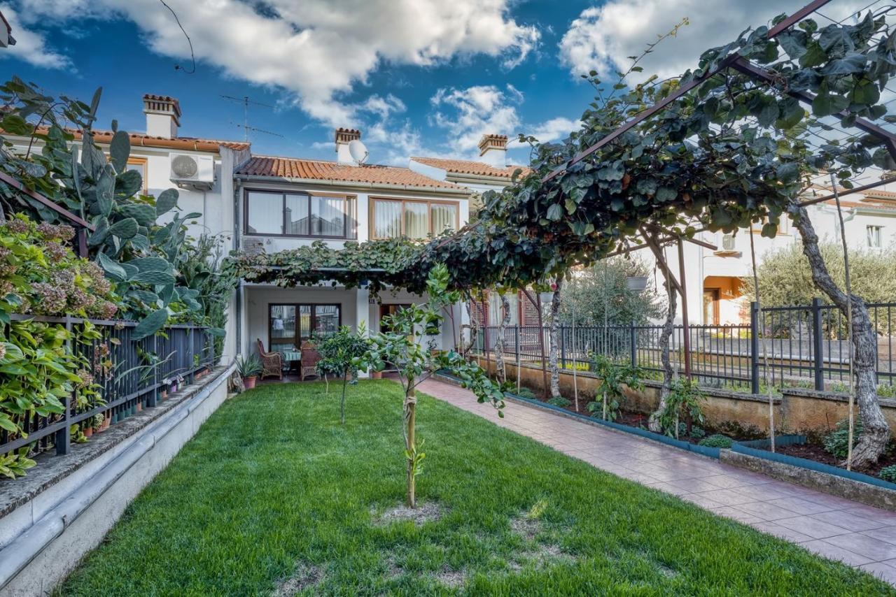 Apartment Lucijan Porec Ngoại thất bức ảnh