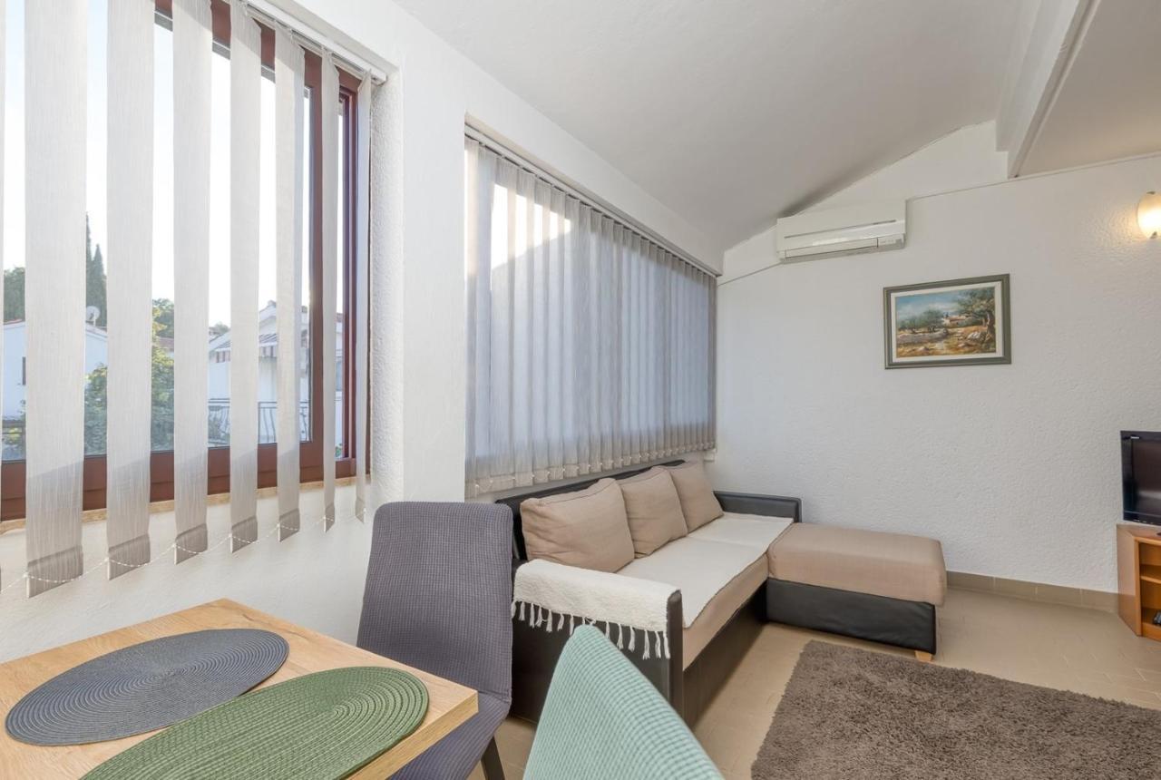 Apartment Lucijan Porec Ngoại thất bức ảnh